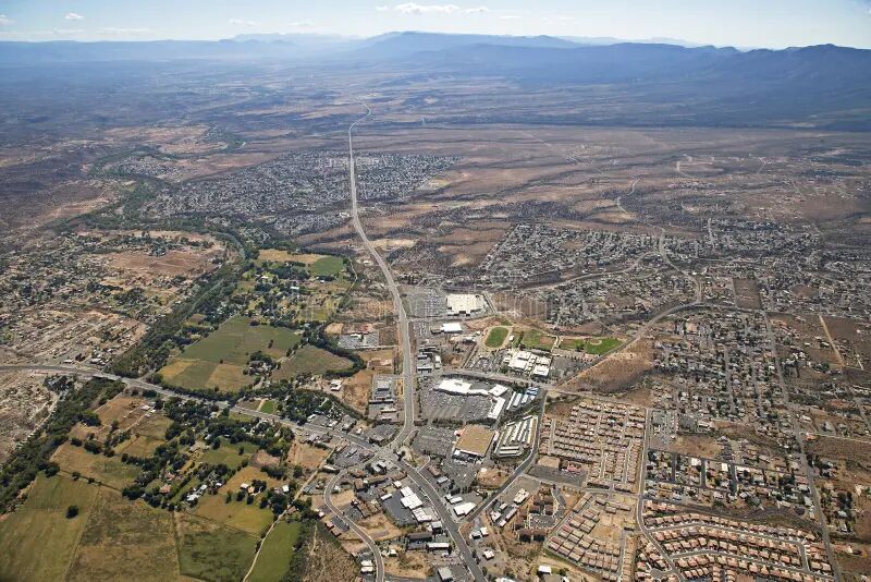 Image of https://addictionhelplineamerica.com/wp-content/uploads/2024/11/Alcohol-Drug-Rehabs-in-Cottonwood-Arizona-.webp