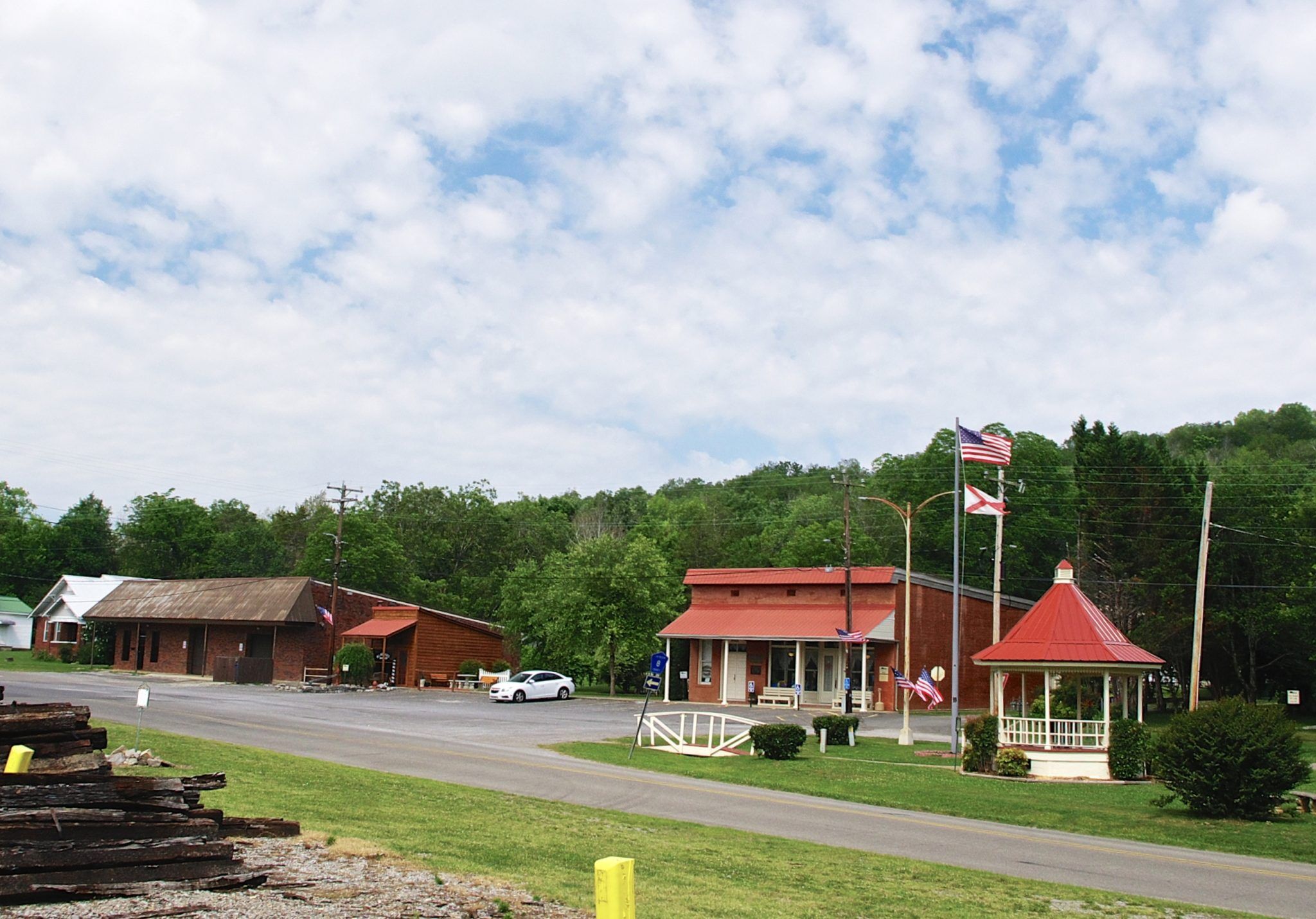 Image of https://addictionhelplineamerica.com/wp-content/uploads/2024/11/Alcohol-Drug-Rehabs-in-Woodville-Alabama--scaled.jpg
