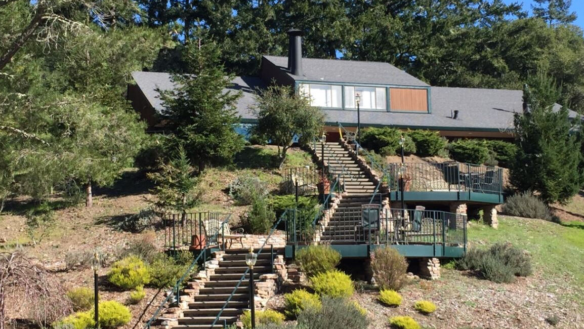 Image of https://addictionhelplineamerica.com/wp-content/uploads/2024/11/alcohol-and-drug-rehab-centers-in-forest-knolls-california-logo.jpg