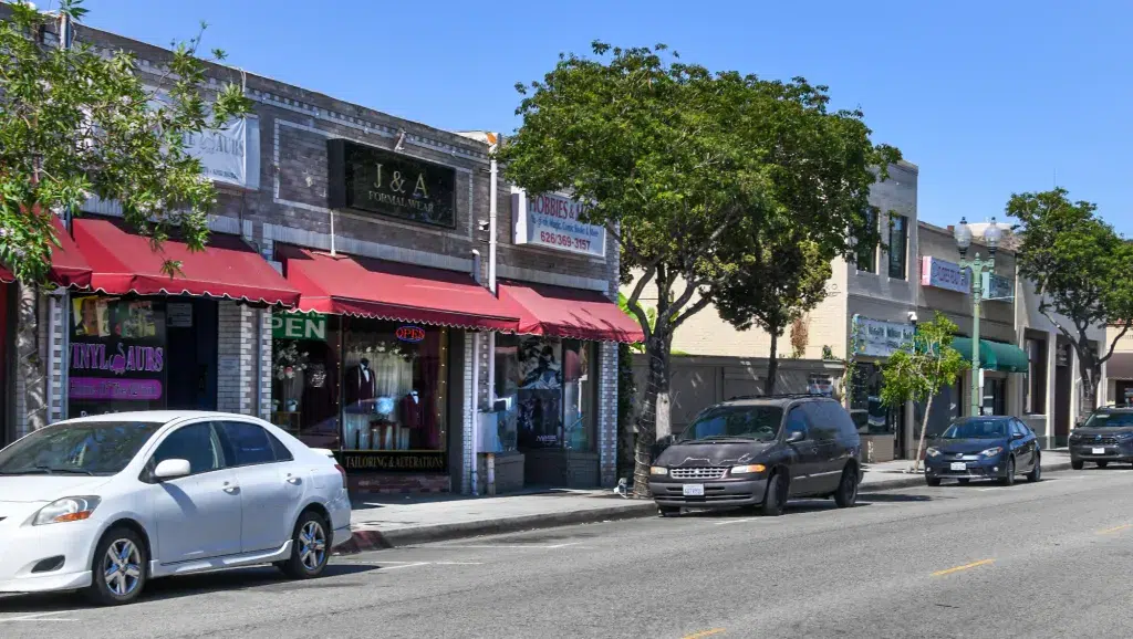 Image of https://addictionhelplineamerica.com/wp-content/uploads/2024/11/alcohol-and-drug-rehab-centers-in-la-puente-california-logo.webp