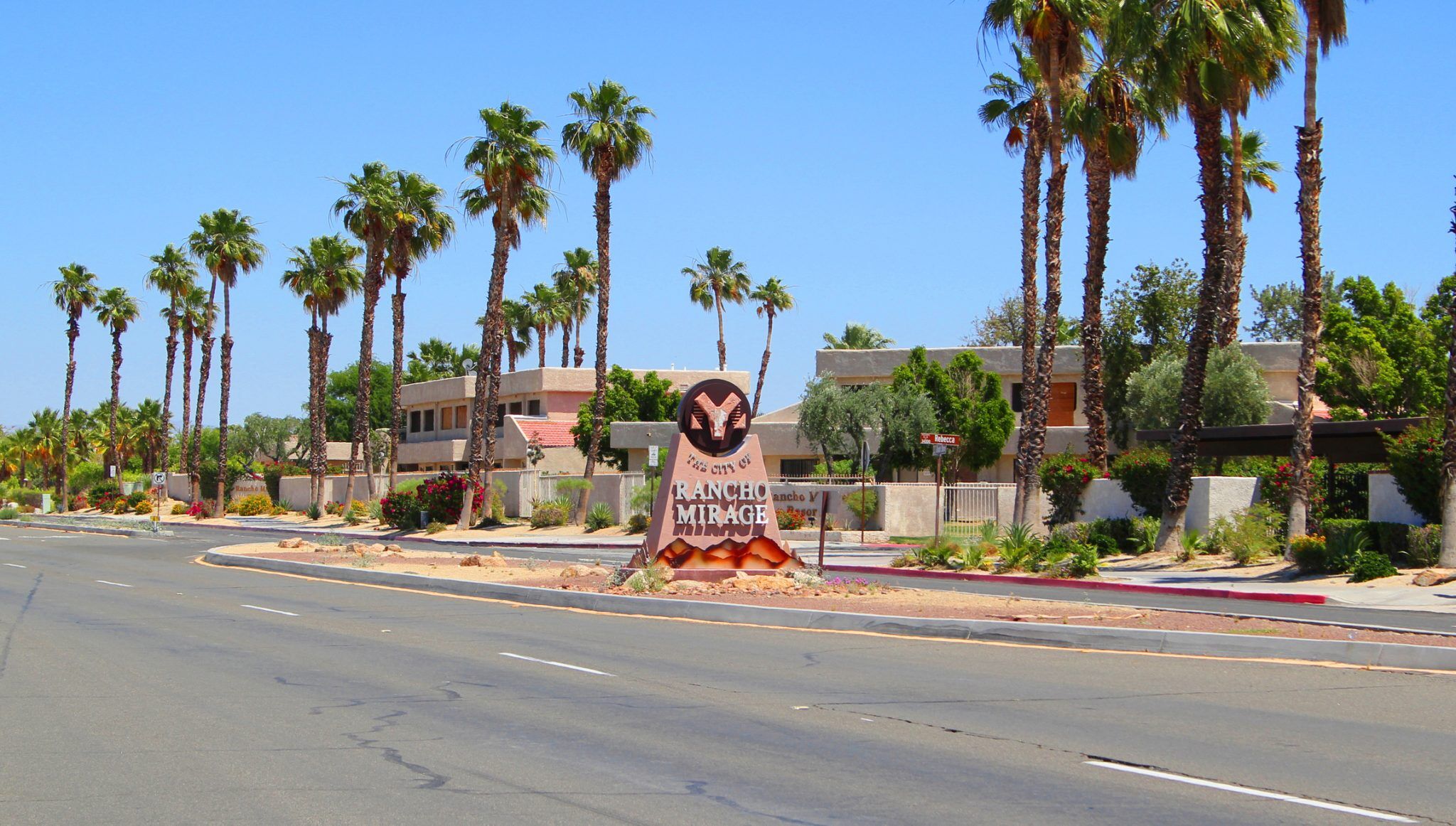 Image of https://addictionhelplineamerica.com/wp-content/uploads/2024/11/alcohol-and-drug-rehab-centers-in-rancho-mirage-california-logo-scaled.jpg