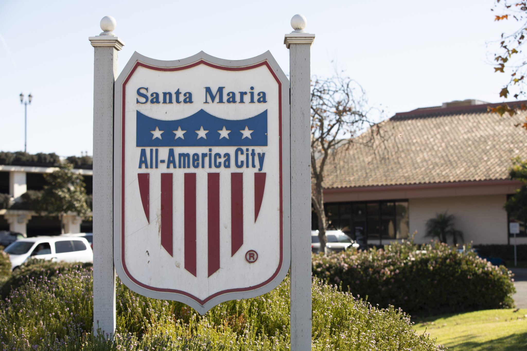 Image of https://addictionhelplineamerica.com/wp-content/uploads/2024/11/alcohol-and-drug-rehab-centers-in-santa-maria-california-logo-scaled.jpg