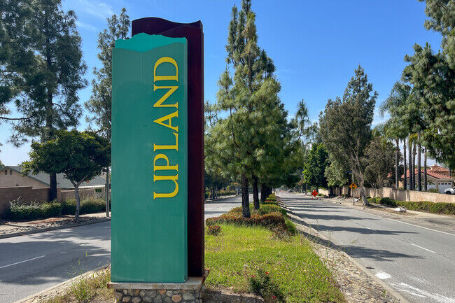 Image of https://addictionhelplineamerica.com/wp-content/uploads/2024/11/alcohol-and-drug-rehab-centers-in-upland-california-logo.jpg