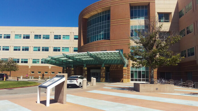 entrance1 va palo alto health care system livermore division livermore ca 94550 696x392 1