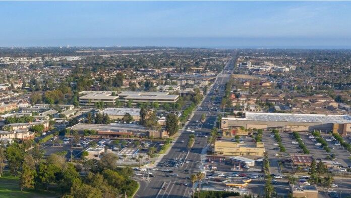 Image of https://addictionhelplineamerica.com/wp-content/uploads/2024/11/fountain-valley-california-drug-alcohol-rehab.jpg