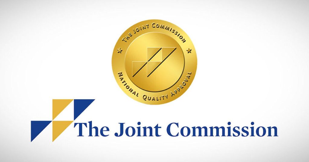 Top 10 USA Alcohol Rehab Centers (2025) 1 A detailed infographic outlining the criteria for selecting top rehab centers, including accreditation, treatment approaches, and aftercare support.