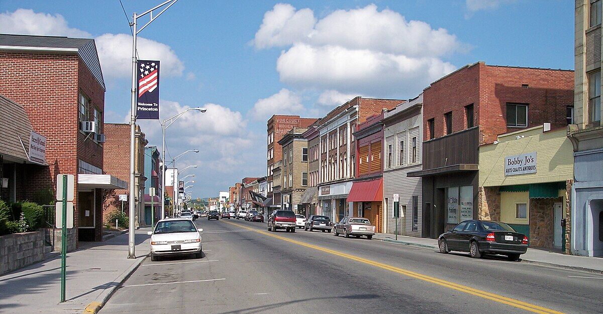 Image of https://addictionhelplineamerica.com/wp-content/uploads/2024/12/alcohol-and-drug-rehab-centers-in-princeton-west-virginia-logo.jpg
