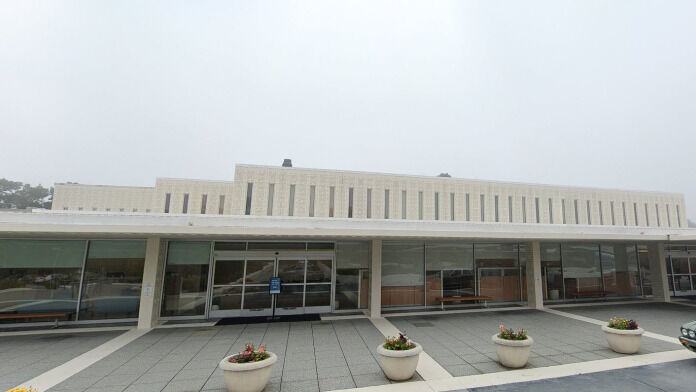 Community Hospital - Pennisula