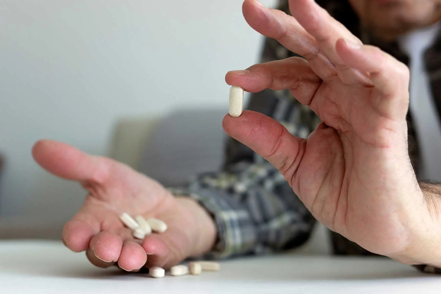 Is PCP addictive and what are the symptoms of PCP drug use and addiction.