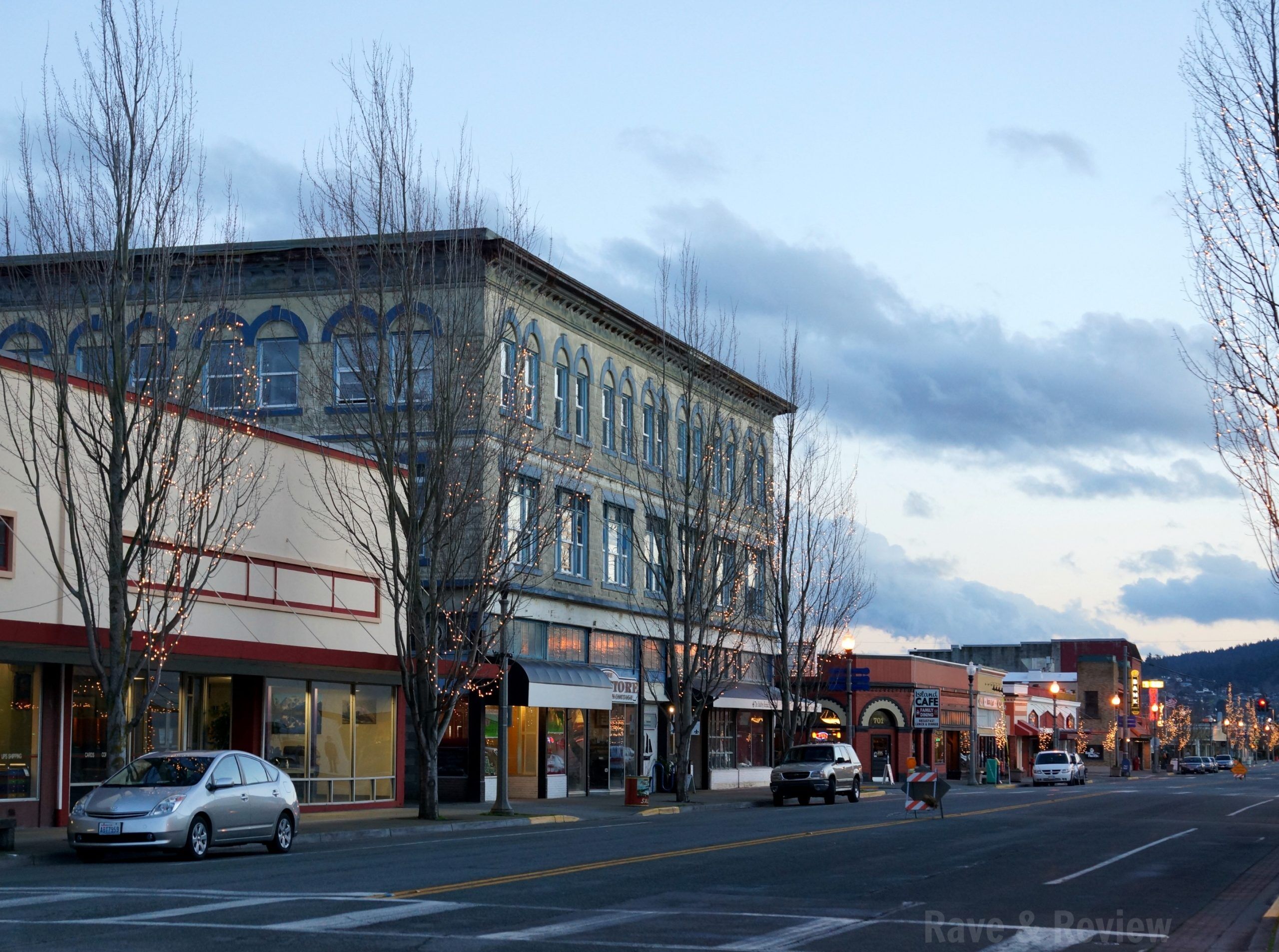 Image of https://addictionhelplineamerica.com/wp-content/uploads/2025/01/alcohol-and-drug-rehabs-in-anacortes-washington--scaled.jpg