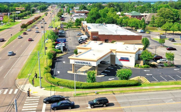 Image of https://addictionhelplineamerica.com/wp-content/uploads/2025/01/alcohol-and-drug-rehabs-in-arlington-tennessee.jpg