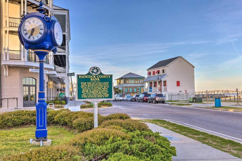 Image of https://addictionhelplineamerica.com/wp-content/uploads/2025/01/alcohol-and-drug-rehabs-in-bay-saint-louis-mississippi.jpg