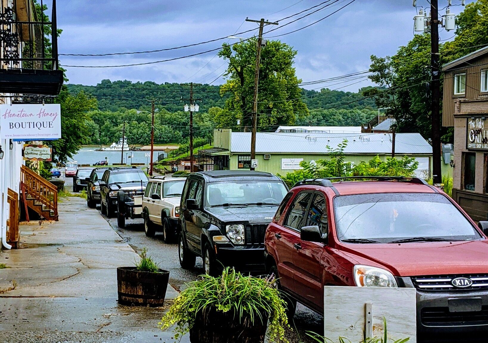 Image of https://addictionhelplineamerica.com/wp-content/uploads/2025/01/alcohol-and-drug-rehabs-in-brandenburg-kentucky.jpg