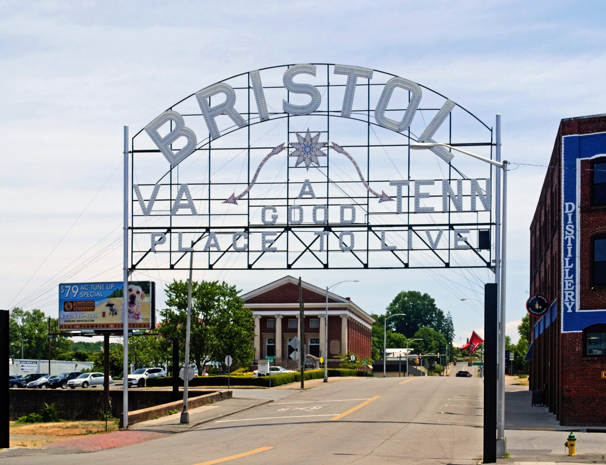 Image of https://addictionhelplineamerica.com/wp-content/uploads/2025/01/alcohol-and-drug-rehabs-in-bristol-virginia.jpg