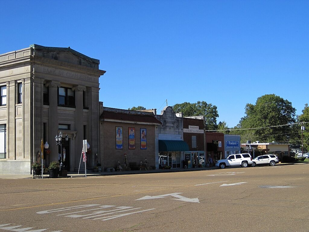 Image of https://addictionhelplineamerica.com/wp-content/uploads/2025/01/alcohol-and-drug-rehabs-in-charleston-mississippi.jpg