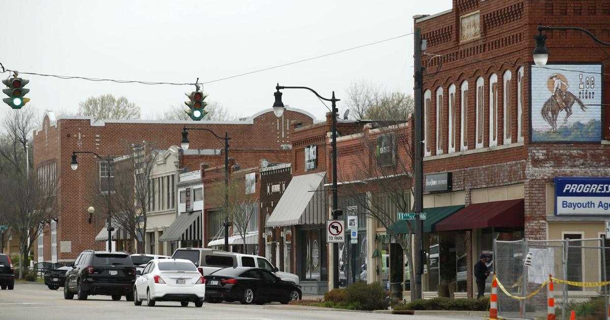 Image of https://addictionhelplineamerica.com/wp-content/uploads/2025/01/alcohol-and-drug-rehabs-in-collinsville-oklahoma.jpg