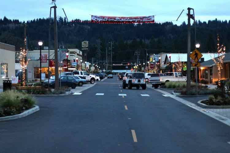 Image of https://addictionhelplineamerica.com/wp-content/uploads/2025/01/alcohol-and-drug-rehabs-in-estacada-oregon.jpg