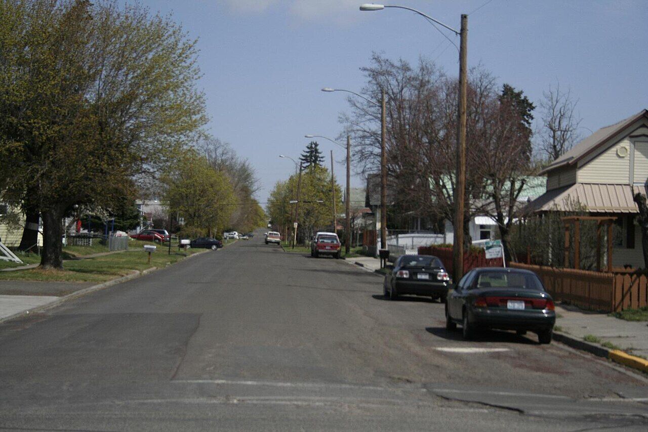 Image of https://addictionhelplineamerica.com/wp-content/uploads/2025/01/alcohol-and-drug-rehabs-in-goldendale-washington-.jpg
