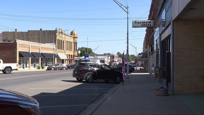Image of https://addictionhelplineamerica.com/wp-content/uploads/2025/01/alcohol-and-drug-rehabs-in-holdenville-oklahoma.jpg