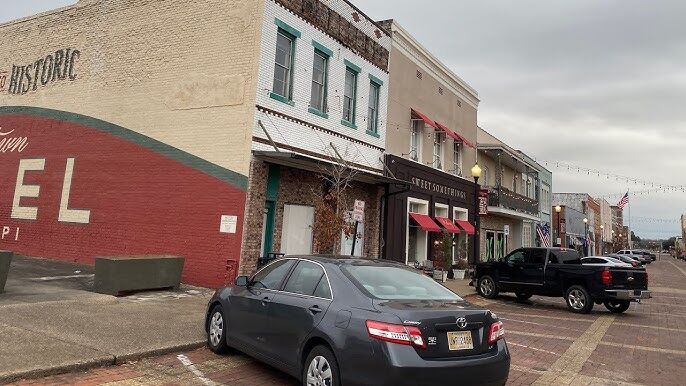 Image of https://addictionhelplineamerica.com/wp-content/uploads/2025/01/alcohol-and-drug-rehabs-in-laurel-mississippi.jpg