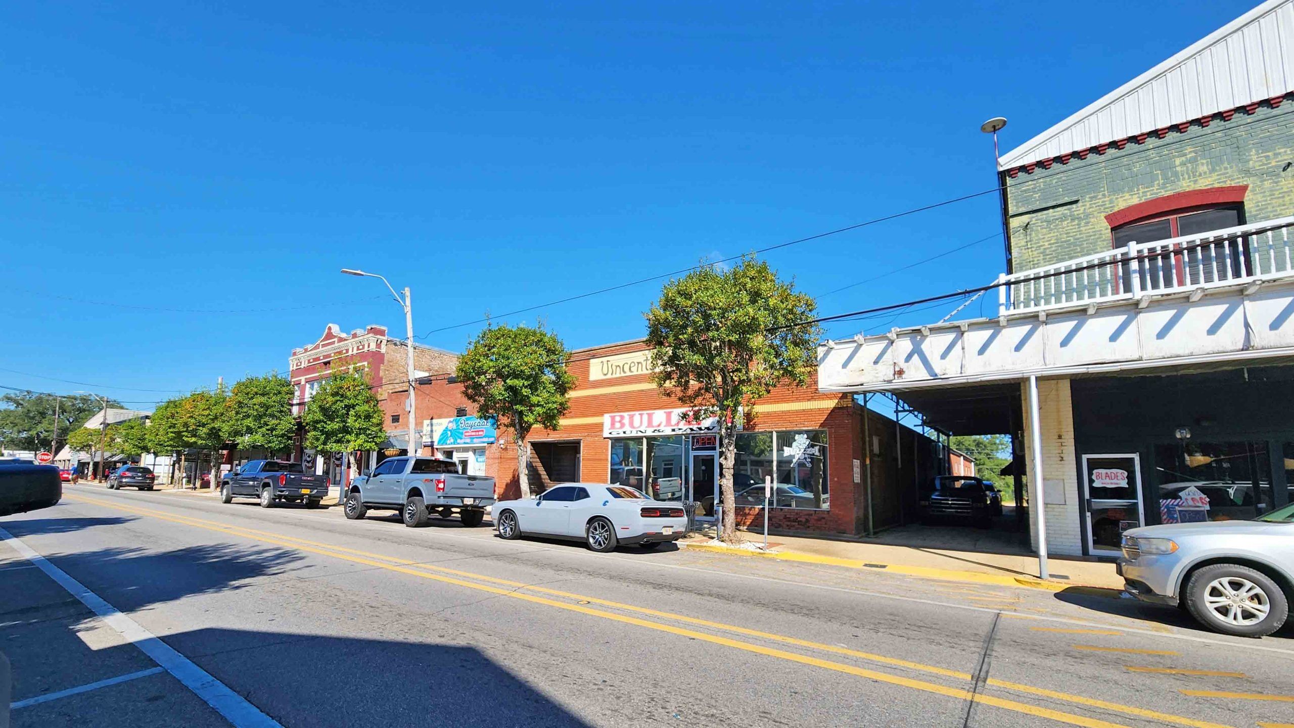 Image of https://addictionhelplineamerica.com/wp-content/uploads/2025/01/alcohol-and-drug-rehabs-in-lucedale-mississippi-scaled.jpg