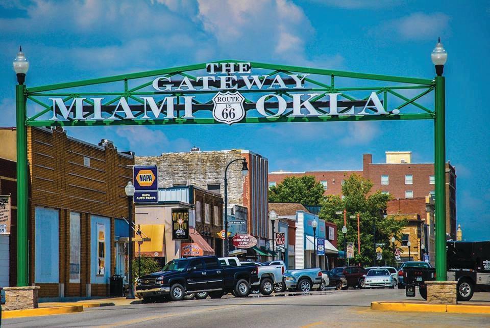 Image of https://addictionhelplineamerica.com/wp-content/uploads/2025/01/alcohol-and-drug-rehabs-in-miami-oklahoma.jpg
