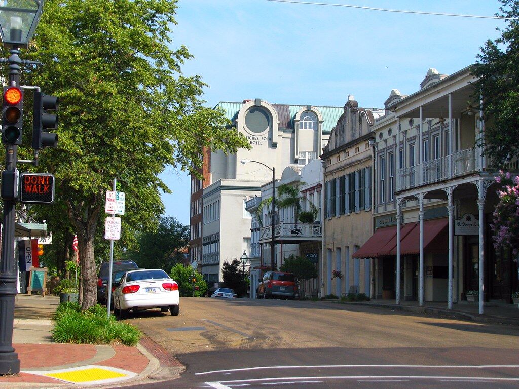 Image of https://addictionhelplineamerica.com/wp-content/uploads/2025/01/alcohol-and-drug-rehabs-in-natchez-mississippi.jpg