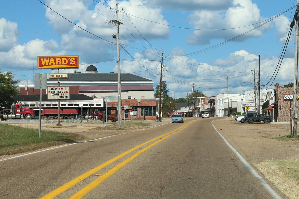 Image of https://addictionhelplineamerica.com/wp-content/uploads/2025/01/alcohol-and-drug-rehabs-in-raleigh-mississippi.jpg