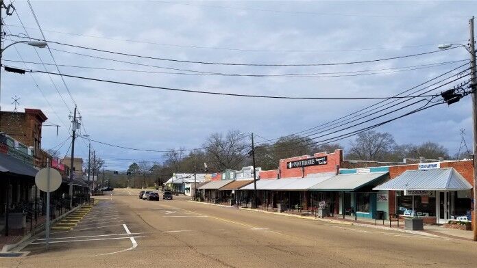 Image of https://addictionhelplineamerica.com/wp-content/uploads/2025/01/alcohol-and-drug-rehabs-in-summit-mississippi.jpg