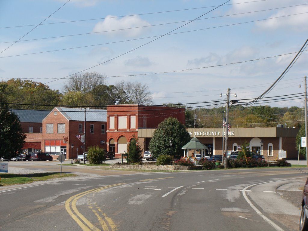 Image of https://addictionhelplineamerica.com/wp-content/uploads/2025/01/alcohol-and-drug-rehabs-in-tracy-city-tennessee.jpg