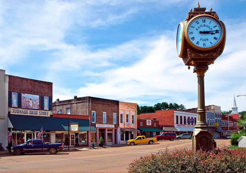 Image of https://addictionhelplineamerica.com/wp-content/uploads/2025/01/alcohol-and-drug-rehabs-in-water-valley-mississippi.webp