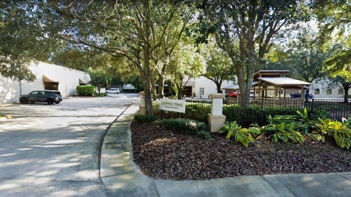stepping stone center for recovery jacksonville fl front 696x392 1