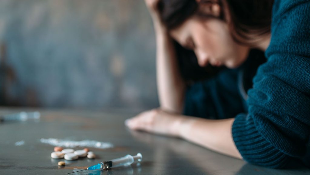 Causes of drug addiction, risk factors, and how substance abuse affects the brain and body.