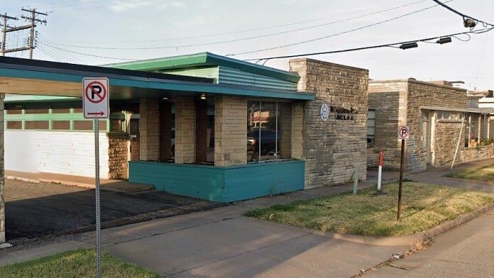 entrance1 miracles wichita ks 67214