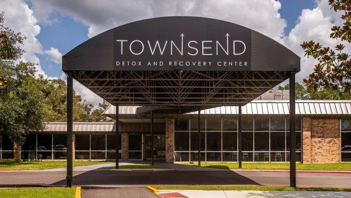 townsend recovery detox and drug rehab center new orleans la front 696x392 1