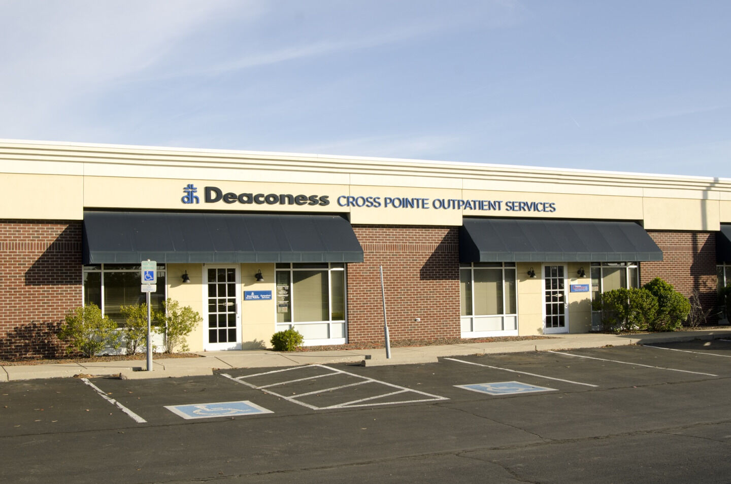 Deaconess Cross Pointe - Cross Pointe Boulevard